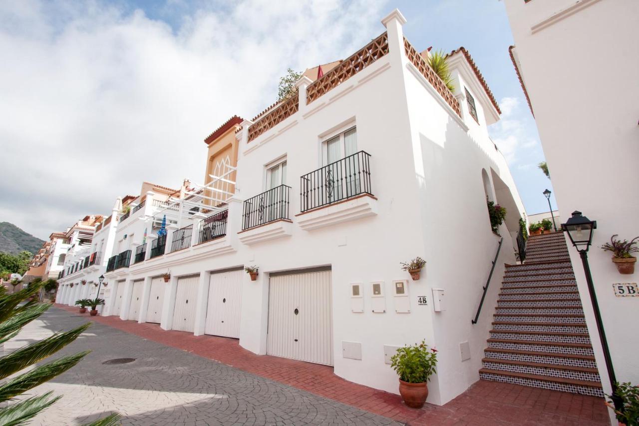 Residencial Aljamar Apartment เนร์คา ภายนอก รูปภาพ