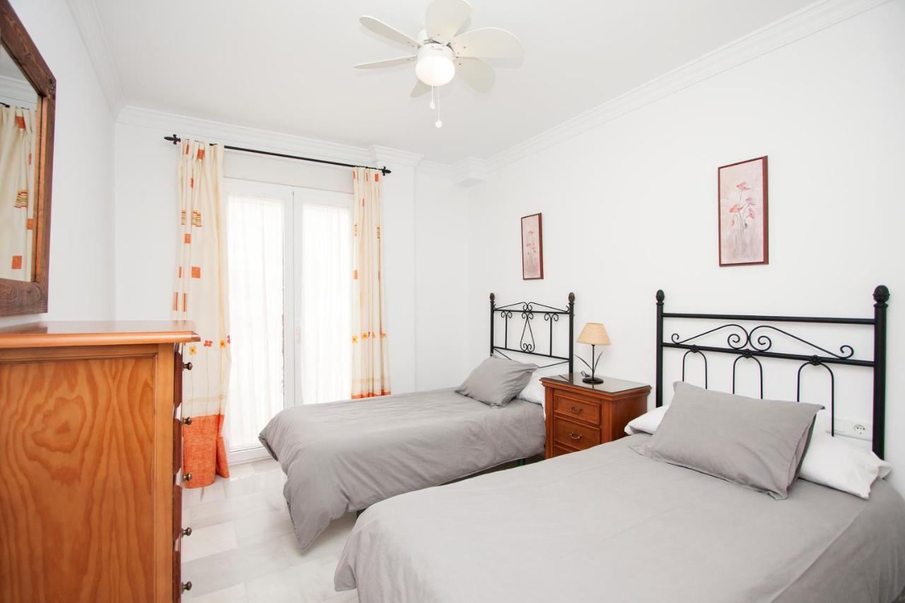 Residencial Aljamar Apartment เนร์คา ภายนอก รูปภาพ
