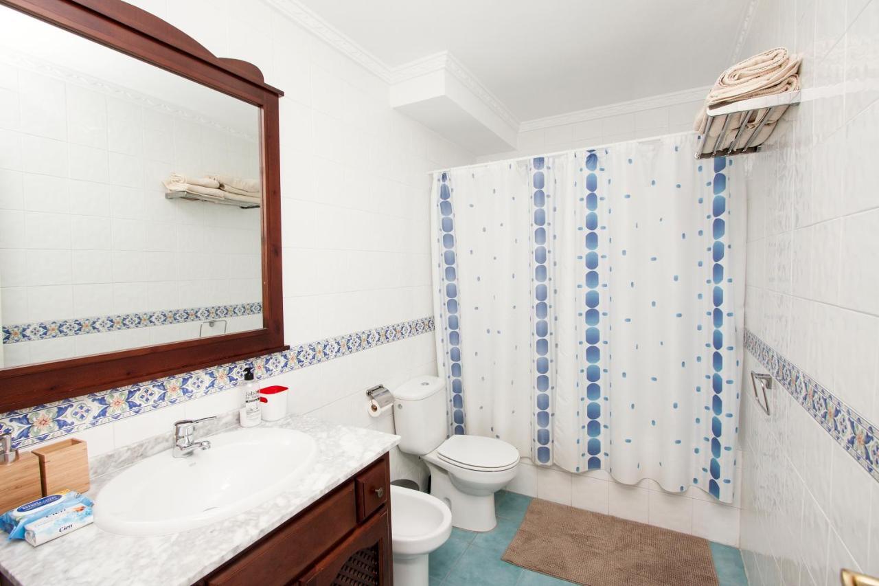 Residencial Aljamar Apartment เนร์คา ภายนอก รูปภาพ