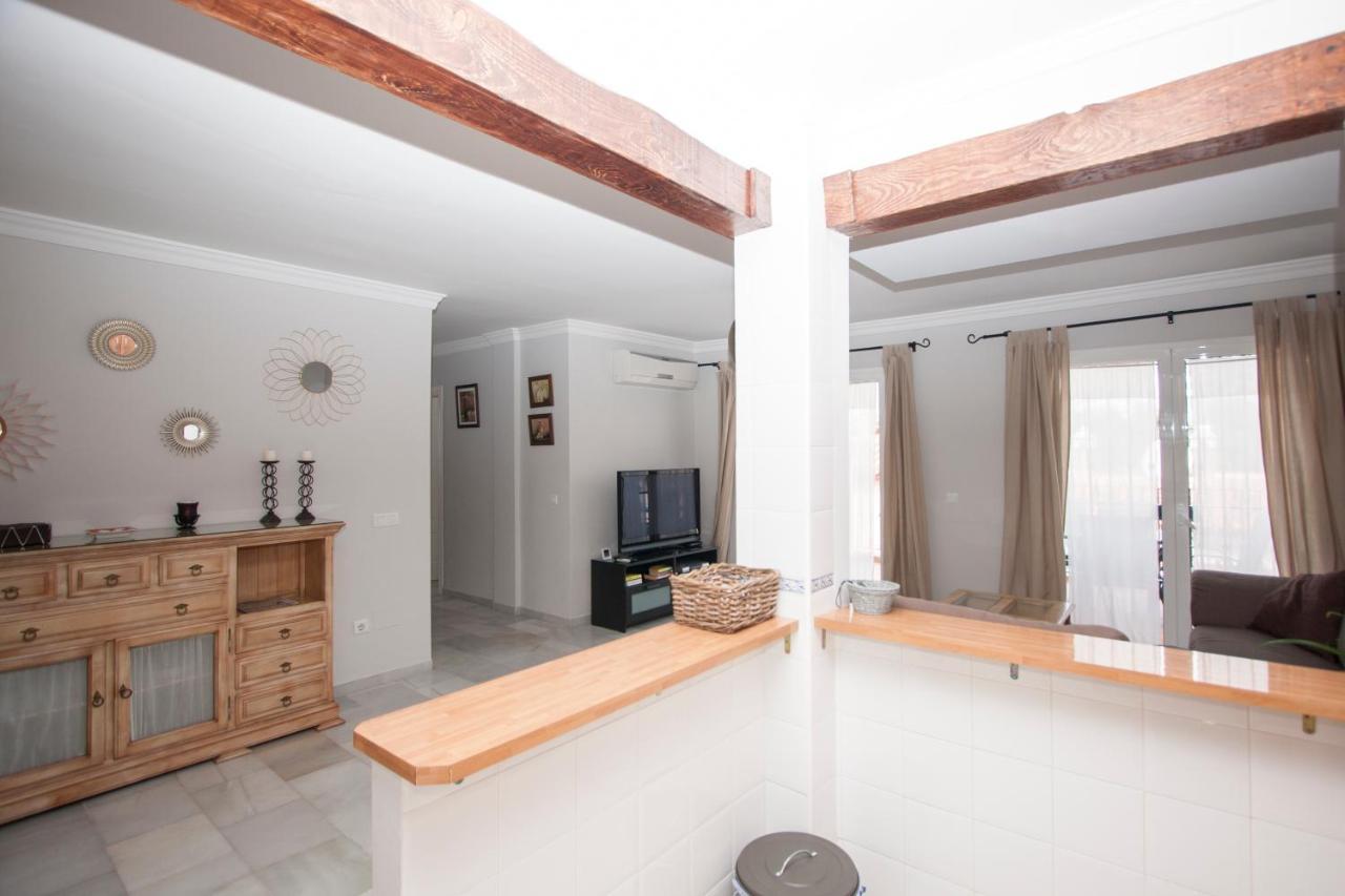 Residencial Aljamar Apartment เนร์คา ภายนอก รูปภาพ