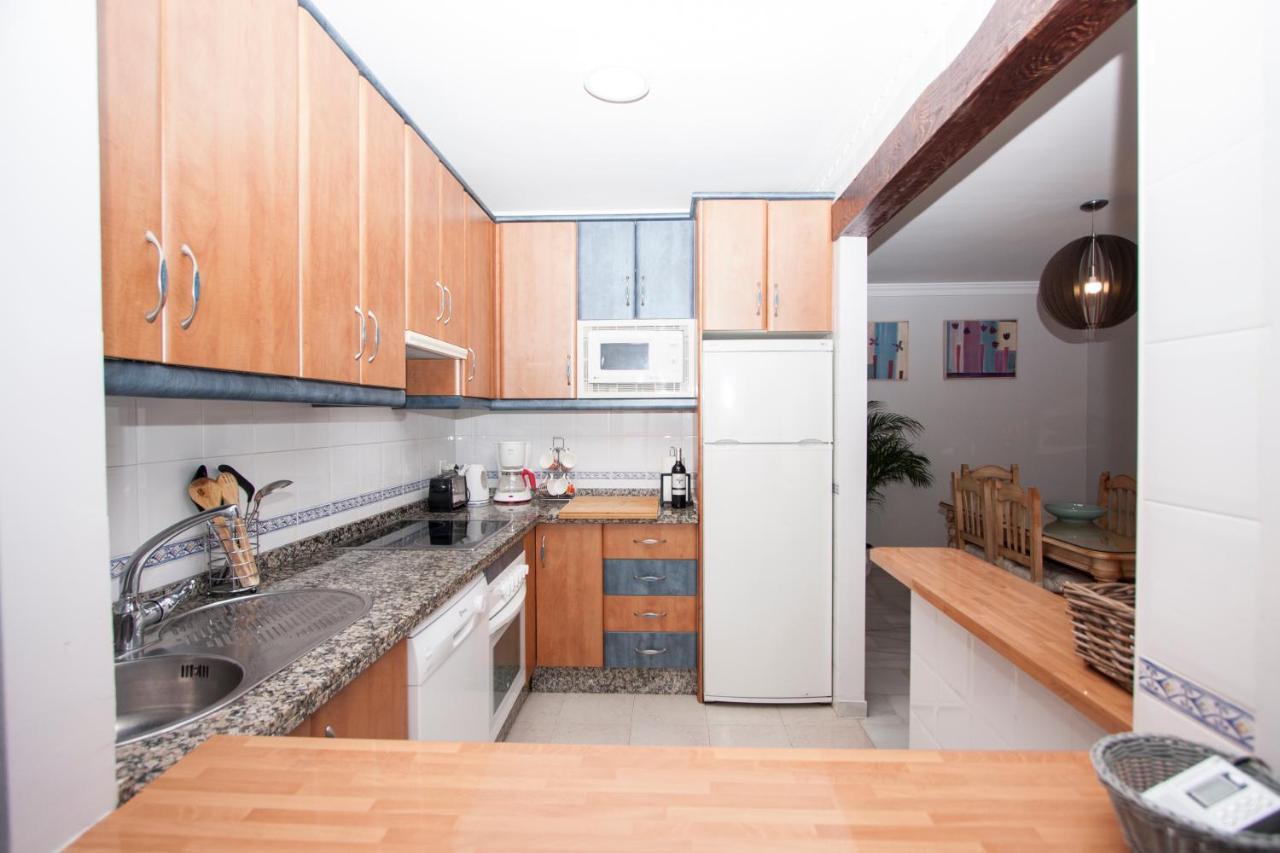 Residencial Aljamar Apartment เนร์คา ภายนอก รูปภาพ