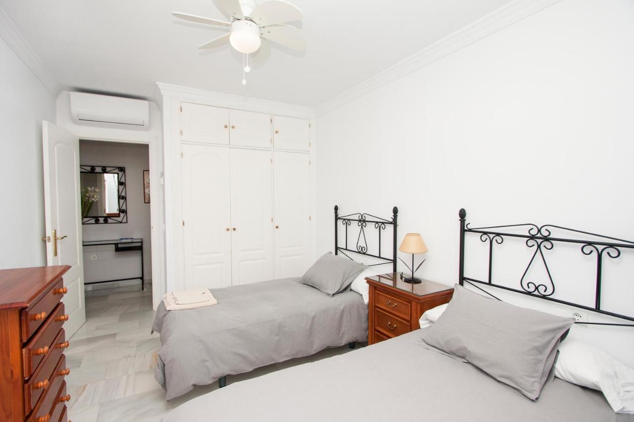 Residencial Aljamar Apartment เนร์คา ภายนอก รูปภาพ