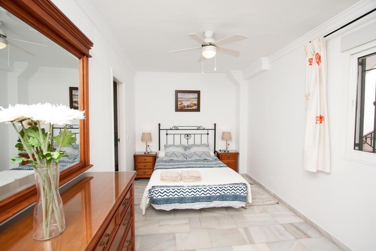 Residencial Aljamar Apartment เนร์คา ภายนอก รูปภาพ