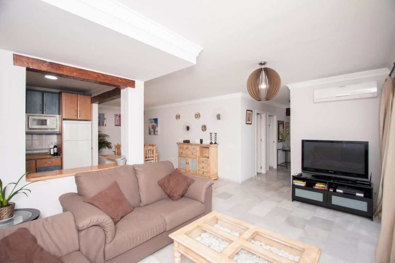 Residencial Aljamar Apartment เนร์คา ภายนอก รูปภาพ